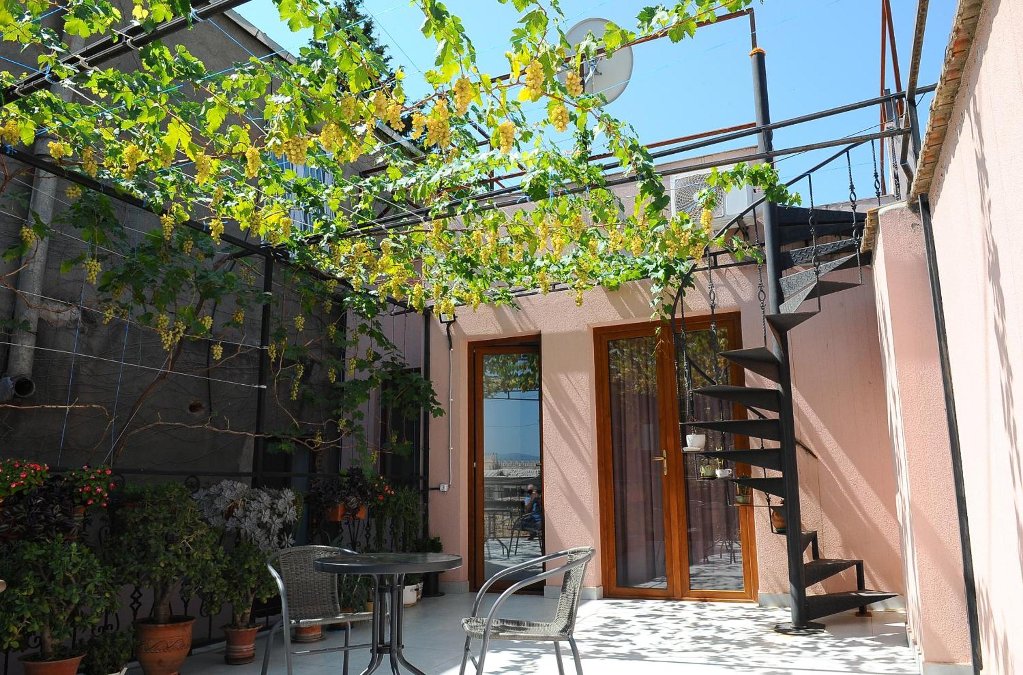 Janika Apartments Tbilisi Exterior foto